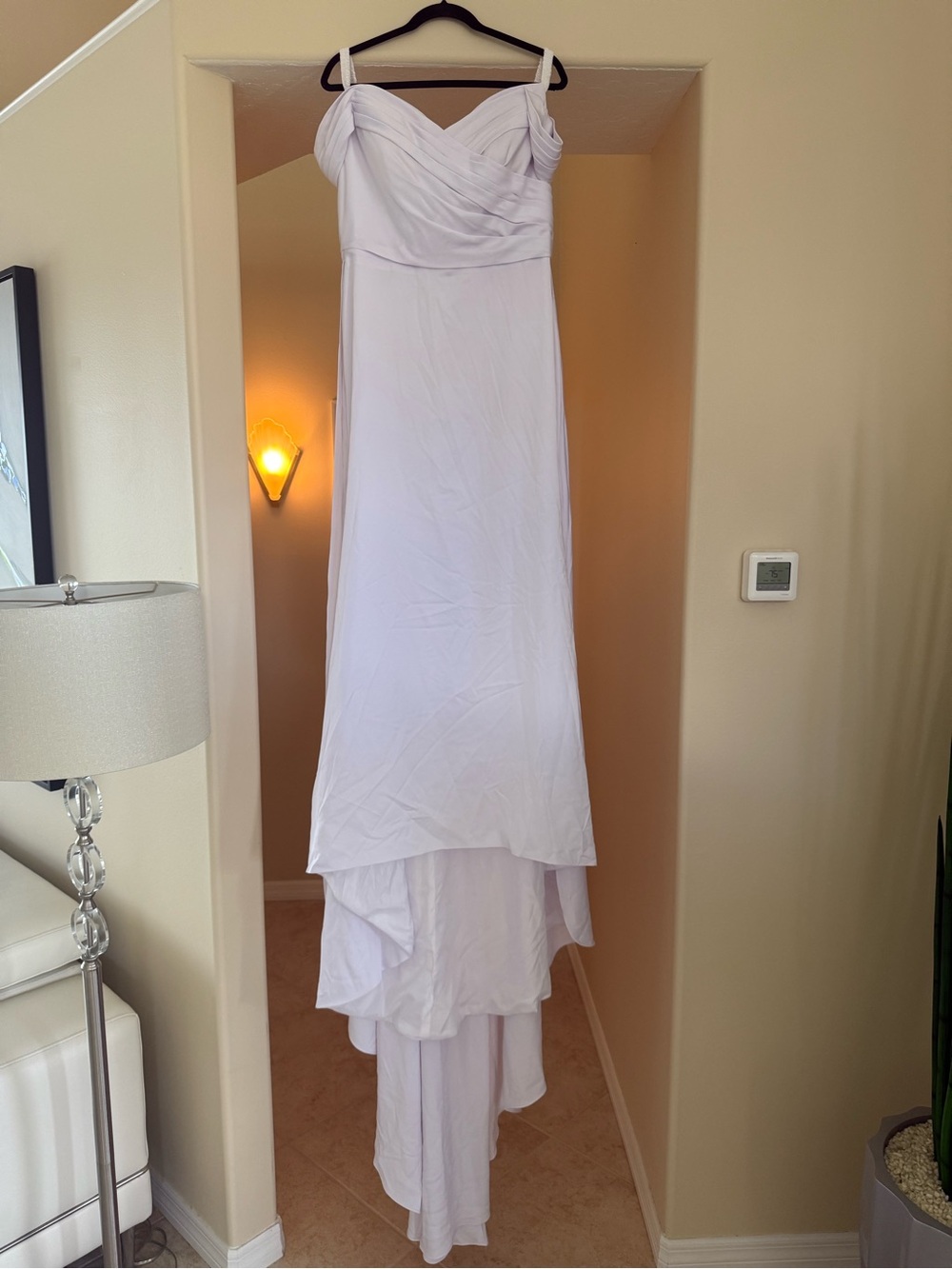 David's Bridal White Off-the-Shoulder Pleated Bodice Gown With 8’ Train - Picture 6 of 9